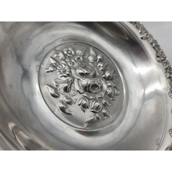 Antique Aurora Silver Plate Repousse 4-Foot Brides Basket Centerpiece 1869-1919 - Picture 10 of 10